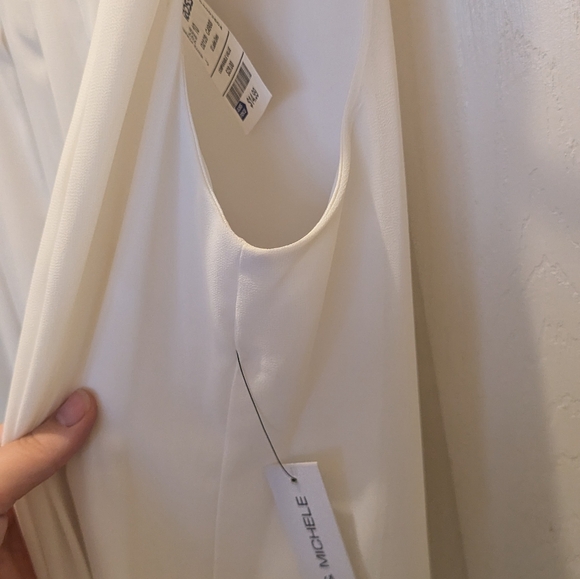 Emma & Michele Off White Pleated Dress Size 10 - Picture 9 of 12